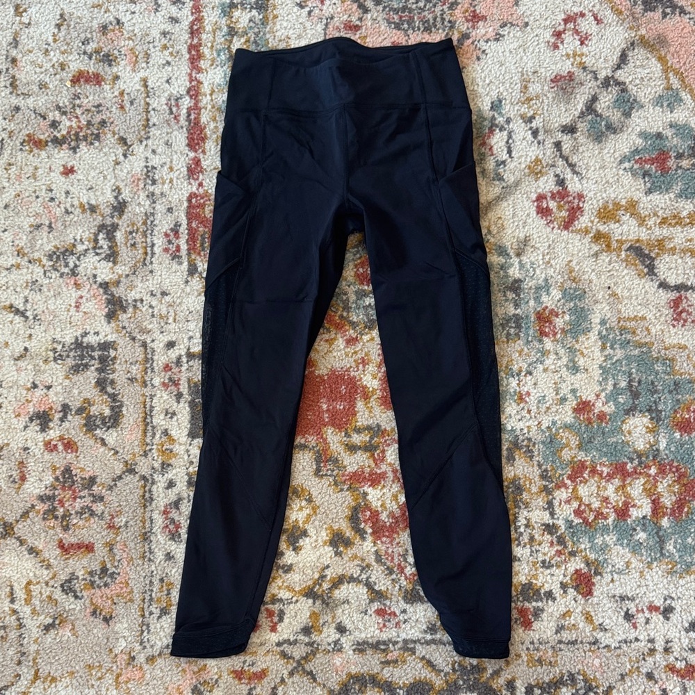 Lululemon black leggings size 8